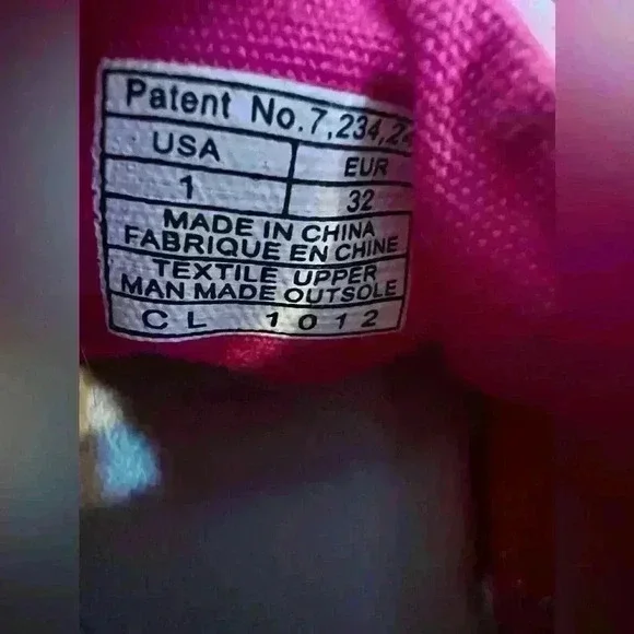 Sanuk size 1 - Picture 5 of 5